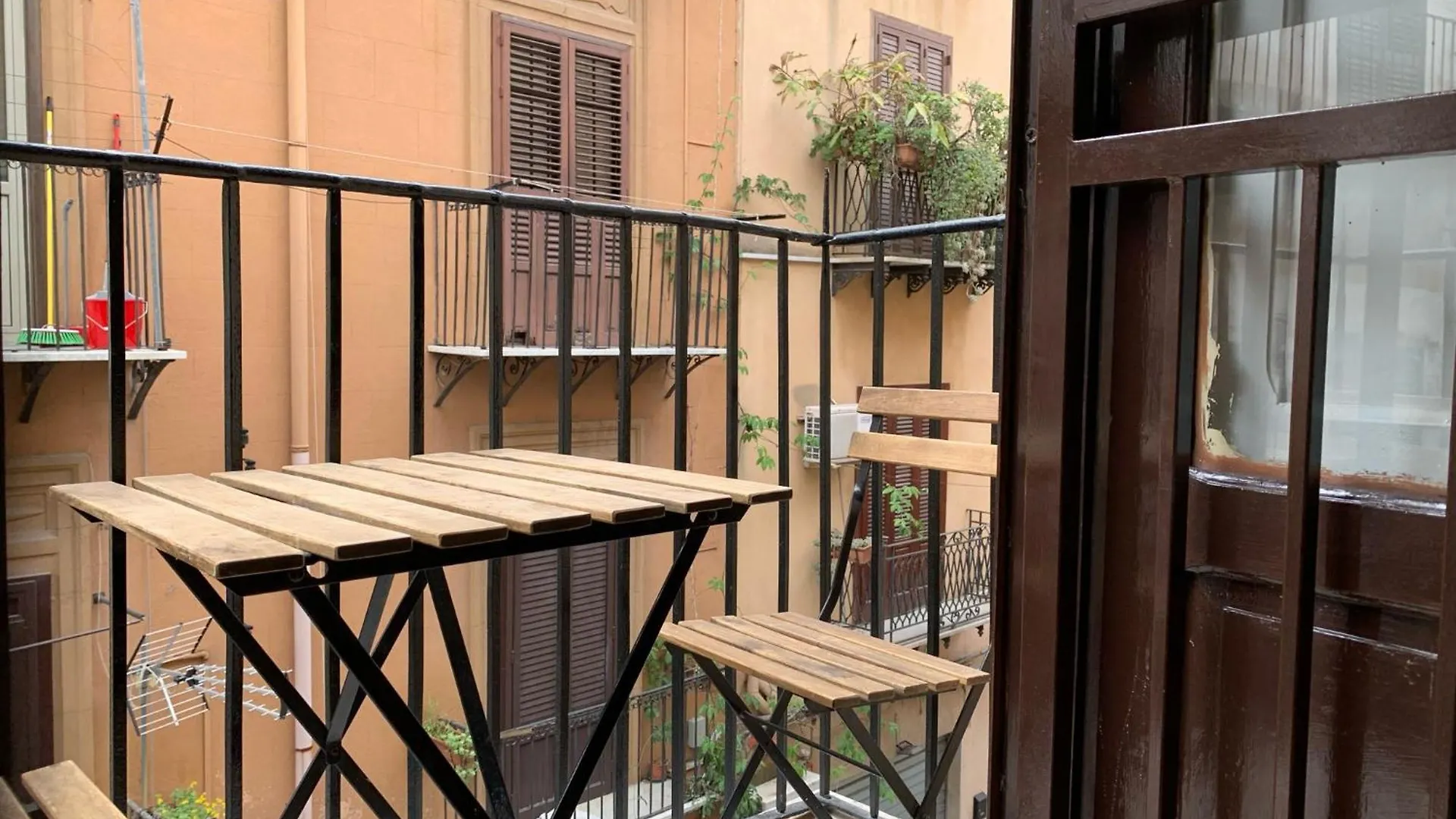 Montesanto Home Palermo Apartment